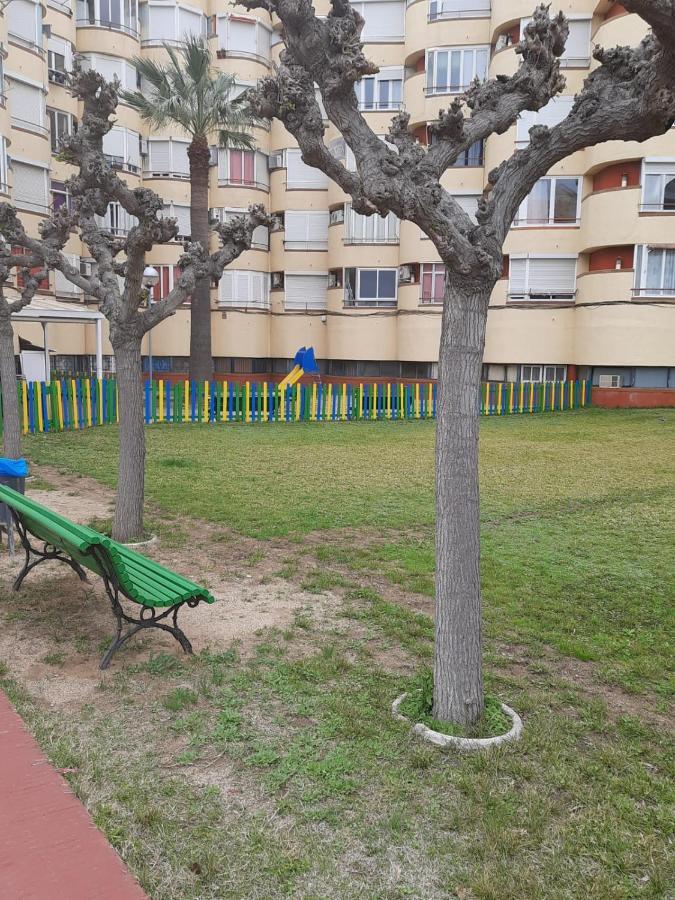 La Pineda Beach Studio Near Port Aventura Daire Dış mekan fotoğraf