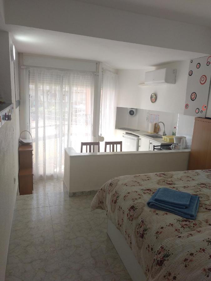 La Pineda Beach Studio Near Port Aventura Daire Dış mekan fotoğraf